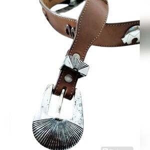Vintage 90s Silver Creek Y2K Brown Genuine Leather Southwest Conchos Belt size28